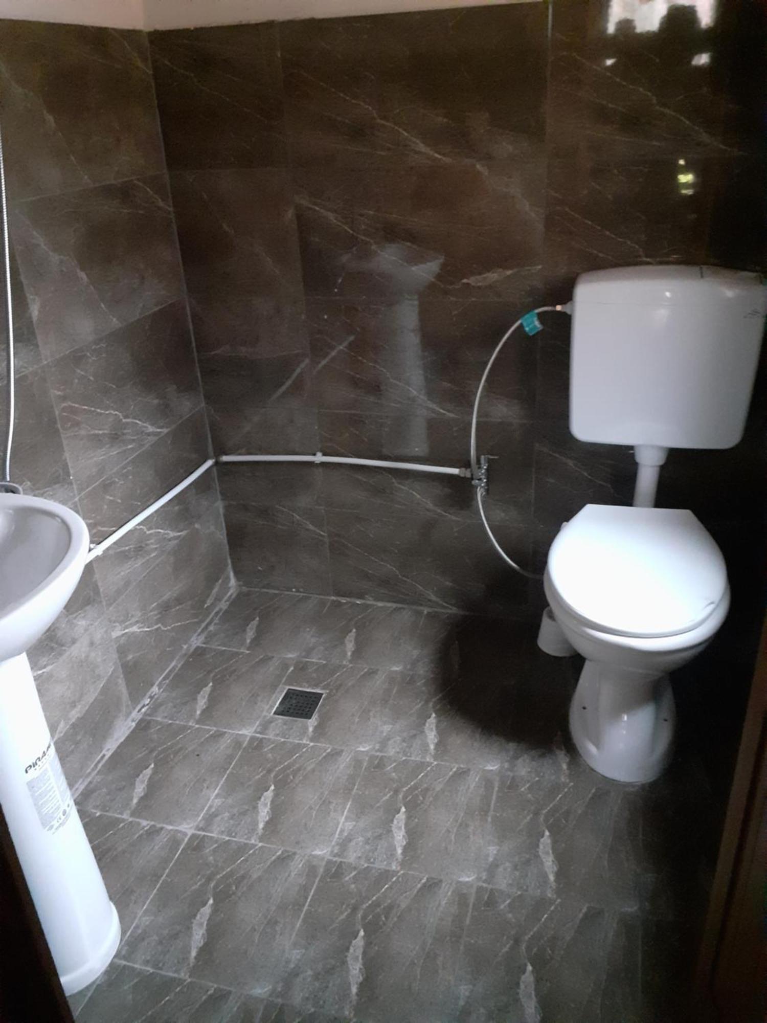 Guesthouse Dioni Valbone Eksteriør bilde